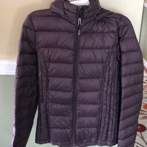 Women’s packable down puffer jacket